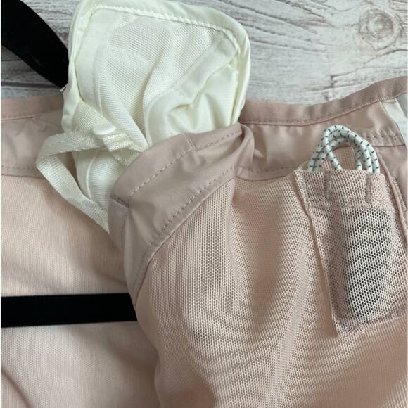 NWT Nike Storm-Fit ADV Run Division Running Jacket Women's Size L (DD6419-601) - Picture 9 of 12